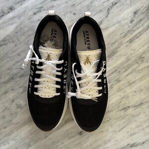 New Atreyu Daily Trainer Shoes Mens Size 11 or Womens 12.5